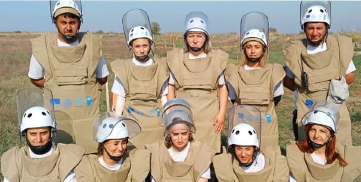 Women demining 